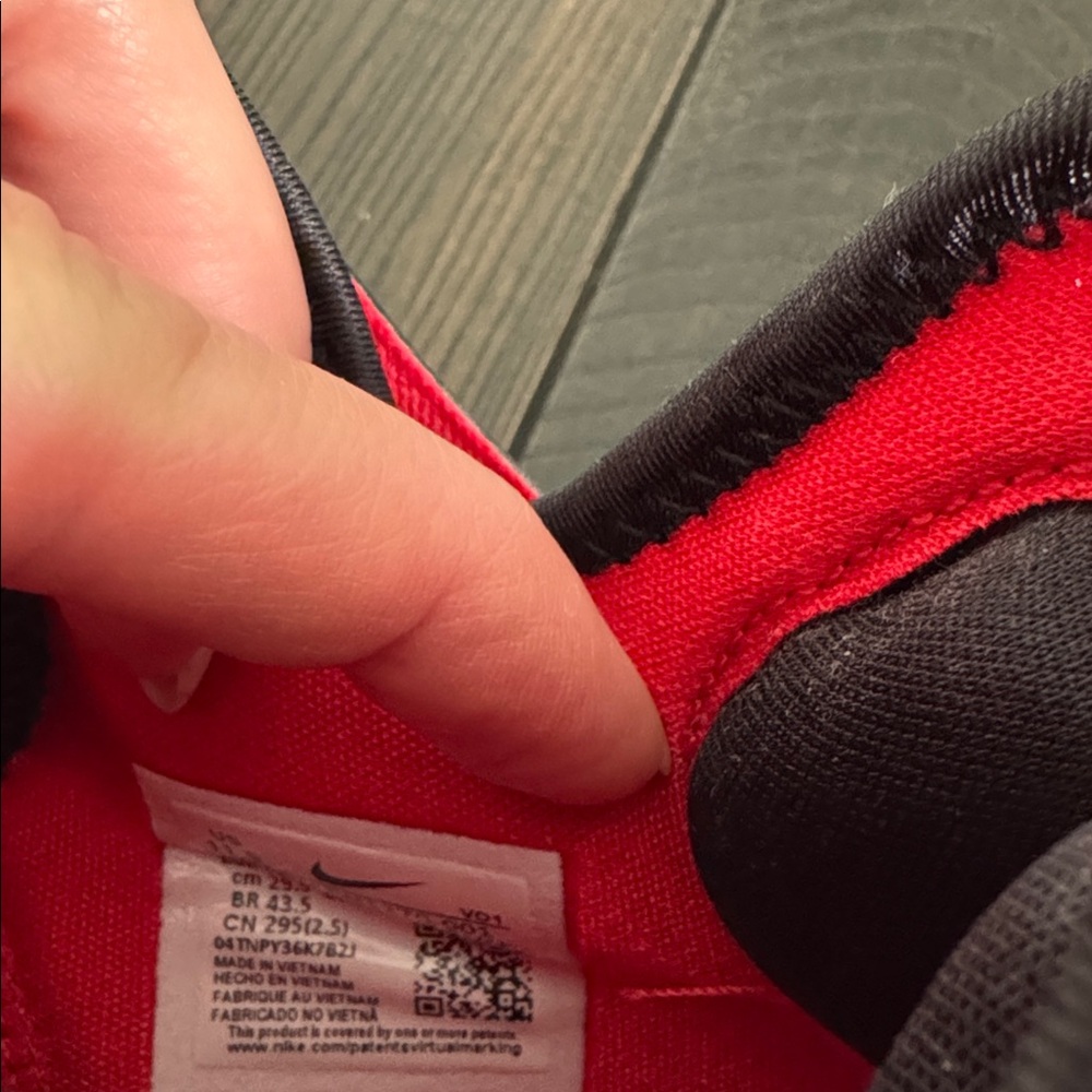 Nike LeBron 19 XIX Low Bred 2022 new no box men’s size 11.5 - Picture 11 of 13
